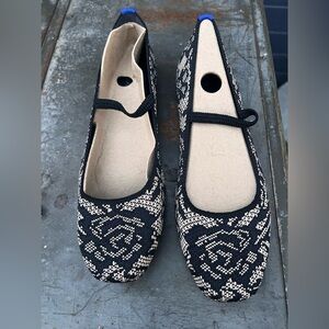 Rothy's Black and Cream Patterned Flats